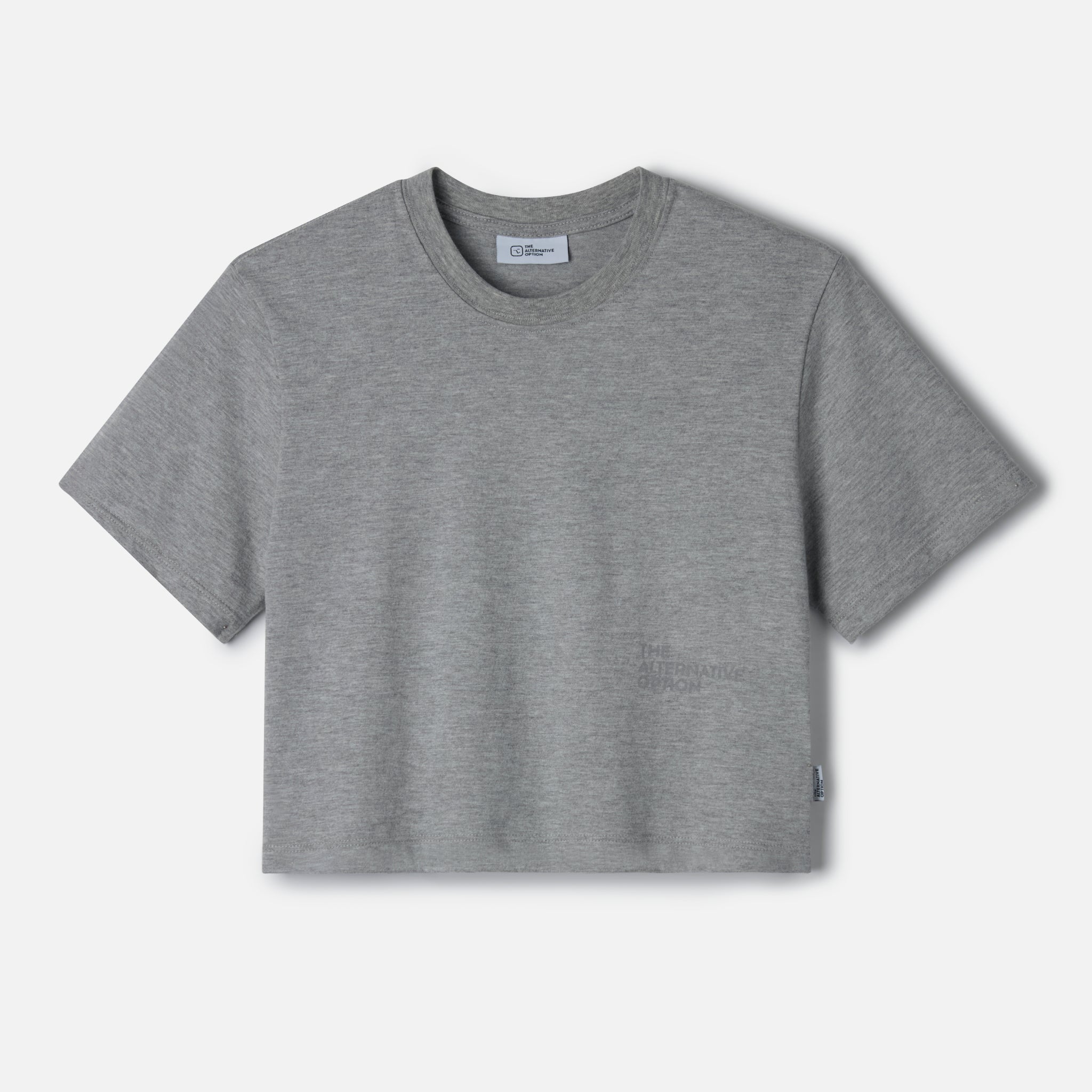 Cropped t-shirt in soft organic cotton with relaxed fit and low-set tonal logo